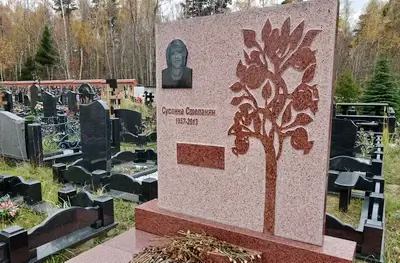 Необычные памятники